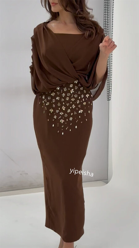 Gaun Prom malam Satin bermanik Tiered Formal A-line leher persegi Bespoke gaun acara gaun Midi Arab Saudi