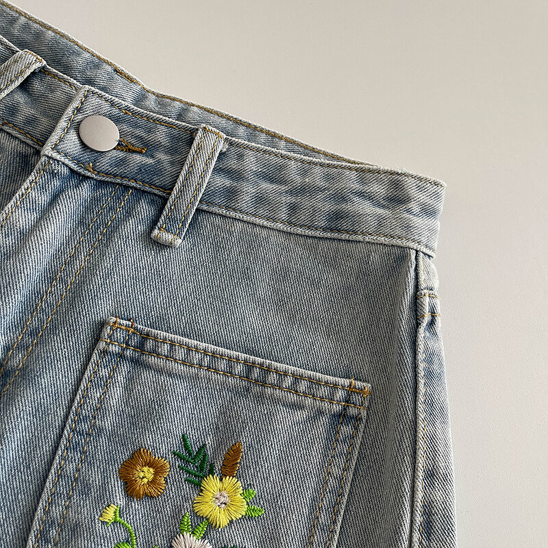 Shorts jeans azul vintage para mulheres, bordado chique, estampa floral, jeans curto, roupas femininas de verão, lazer versátil