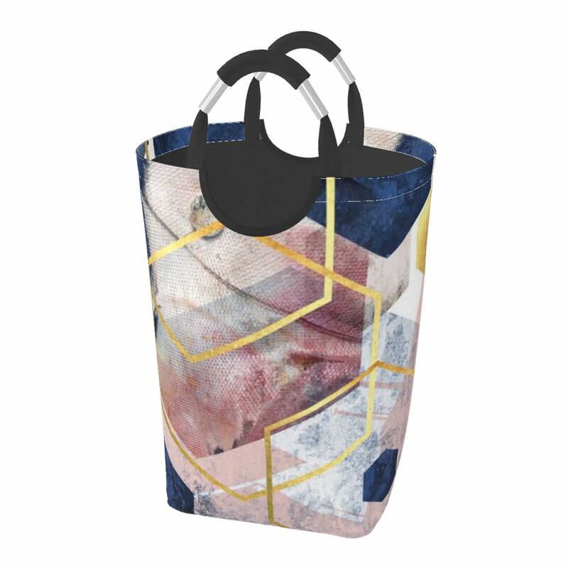 Abstract Geo A dirty clothes pack