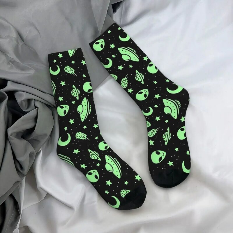 Winter warmes verrücktes Design Männer Frauen UFO und Alien Muster Socken Schweiß absorbierende Basketball-Socken