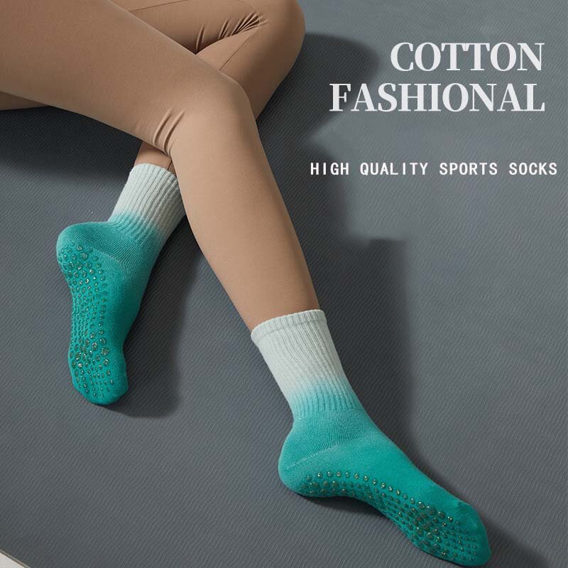 Cotton Yoga Breathable Sweat-absorbing Gradient Color Stocking Non-slip Socks Mid-tube Ballet Dance Pilates Socks Women