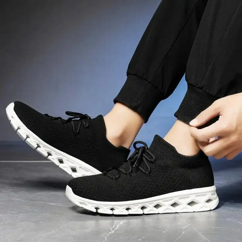 Sepatu kets pria gaya Korea, sepatu Sneaker jala serbaguna kasual harian 2024