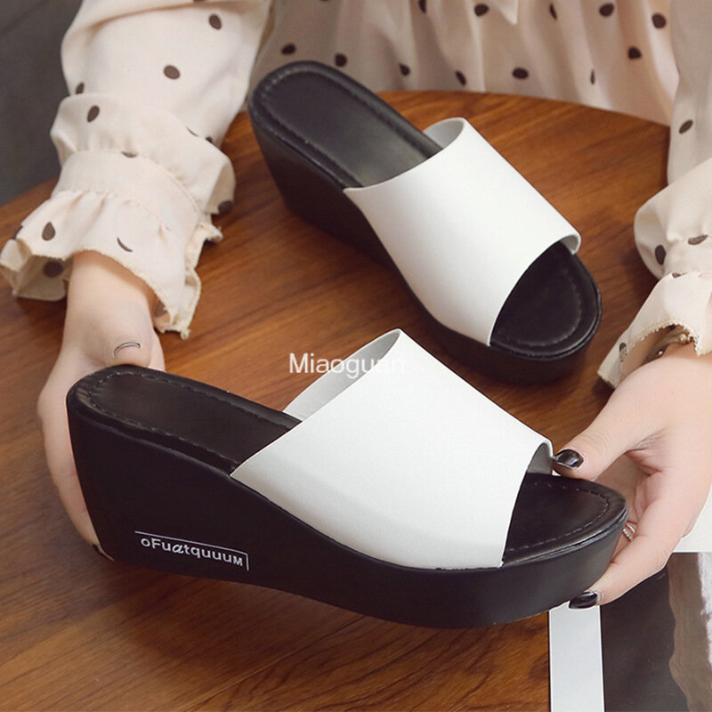 Comfortable Thick Bottom Leather Slippers Platform Shoes Women 2024 Summer High Heels Slides Office Mom Classic Round Head Beach