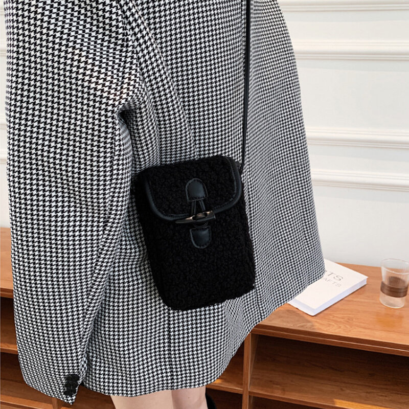 Luxury Bag Woman 2023 Winter New Lamb Plush Phone Bags Female Luxury Designer Cross-body Purse Wallet Girls' Advanced Small Bags