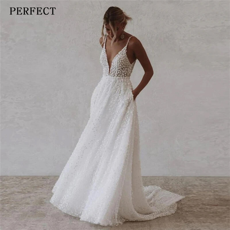 PERFECT Elegant Simple Wedding Dresses Sexy Backless Bridal Gowns V-Neck Sleeveless Spaghetti Straps  2024 Vestidos De Novia