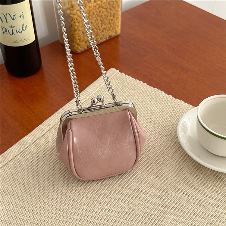 2023 New Crossbody Clip Bag Korean Style Niche Shoulder Lipstick Bag Mini Fashion Chain Small Bag