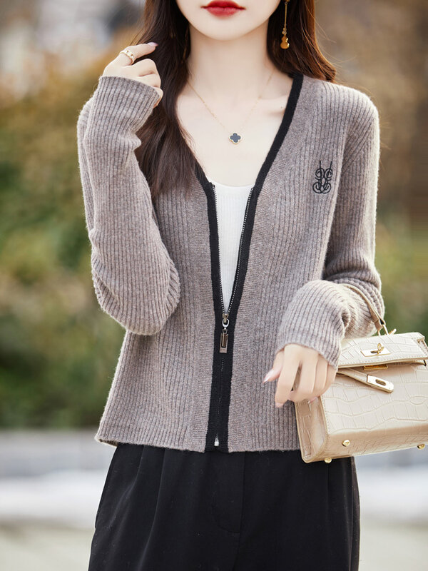 100% Merino Wool Women Zipper Cardigan Spring Autumn Long Sleeve V-Neck Sweater Soft Warm Knitted Female Fashion Short Coat