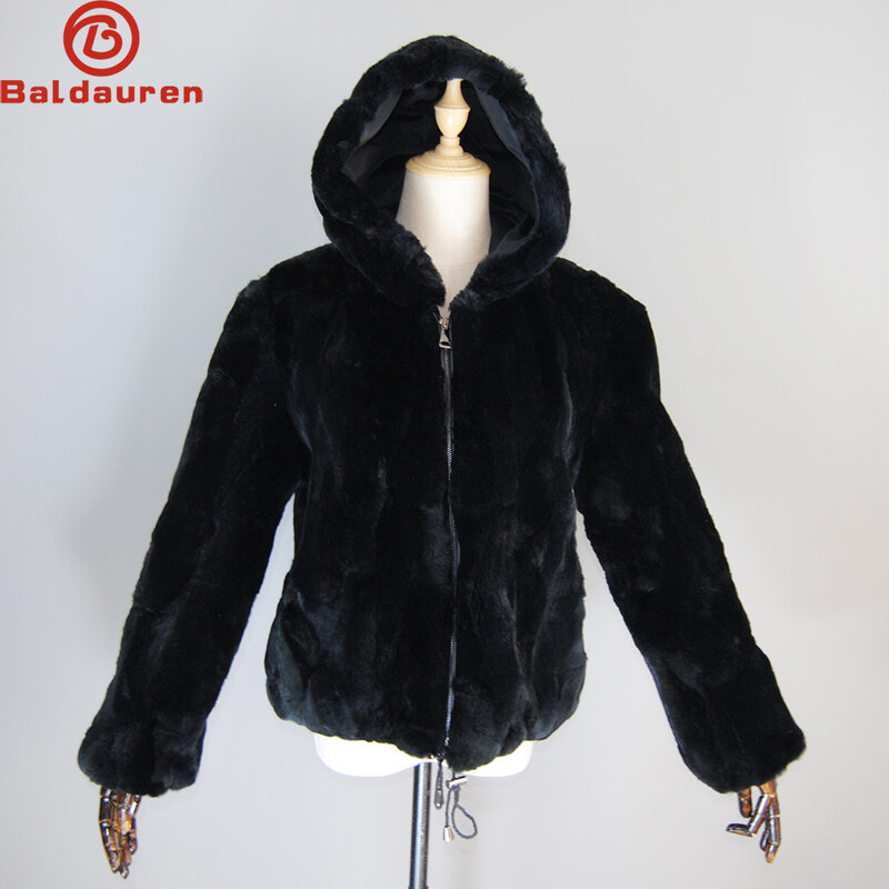 女性のためのロシアの毛皮のフード付きコート,100% 自然な再ウサギの毛皮のペア,本物のレックスのウサギの毛皮のコート