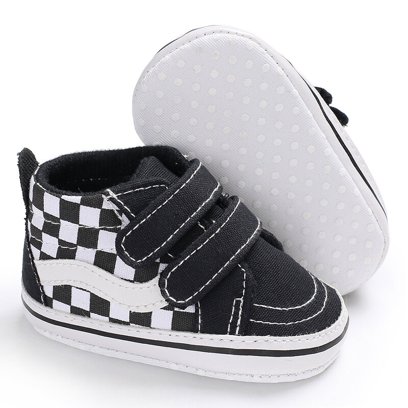 Scarpe da bambino nere di moda scarpe Casual per ragazzi e ragazze scarpe da battesimo con fondo morbido Sneakers scarpe da passeggio per neonato Comfort