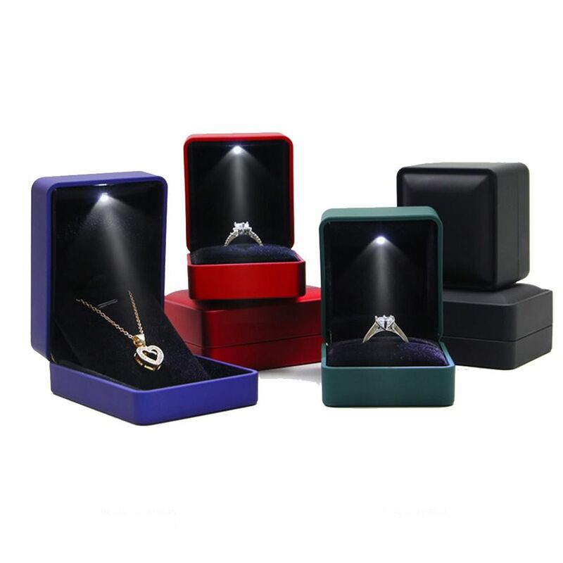 صندوق مجوهرات LED للخاتم والقلادة ، عرض خاتم الخطوبة ، علبة هدايا ، صناديق التعبئة والتغليف