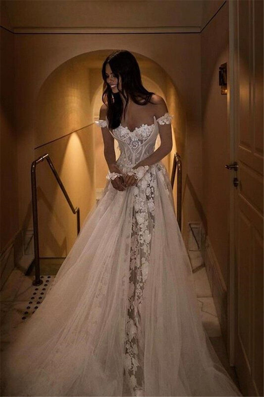 2022 Роскошное дизайнерское свадебное платье А-силуэта с открытыми плечами, роскошное фатиновое платье