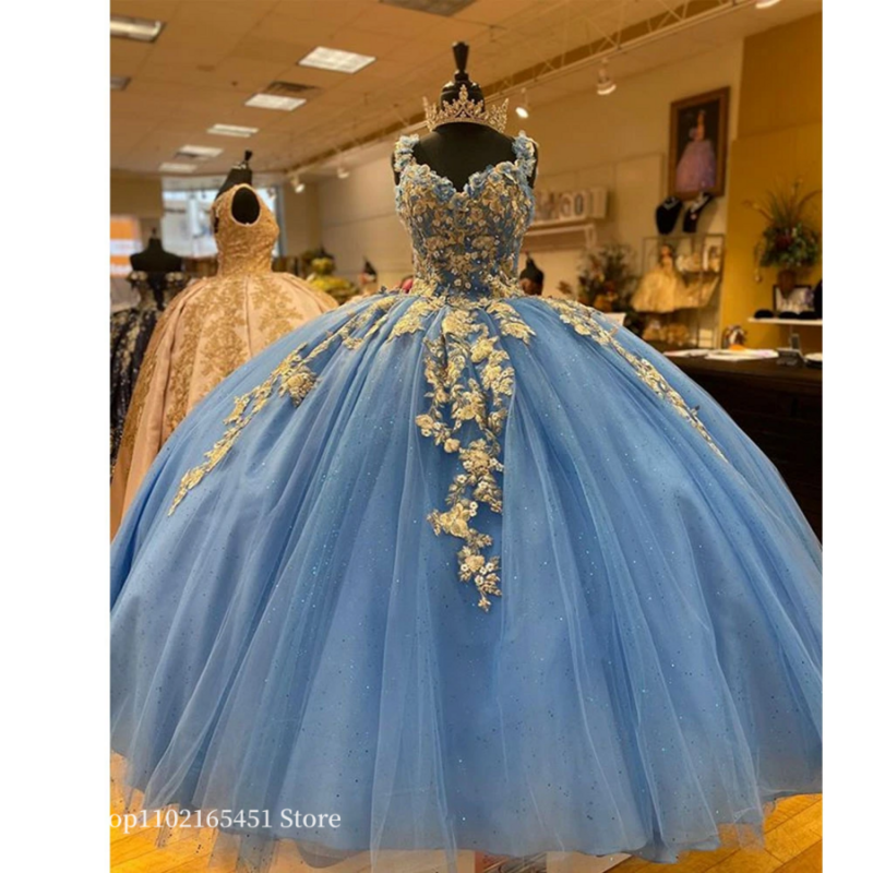 Błękitne meksykańskie sukienki Quinceanera z złote aplikacje koronkowe kwiatami 3D sznurowany gorset na bal słodki 15 Vestidos z XV Anos