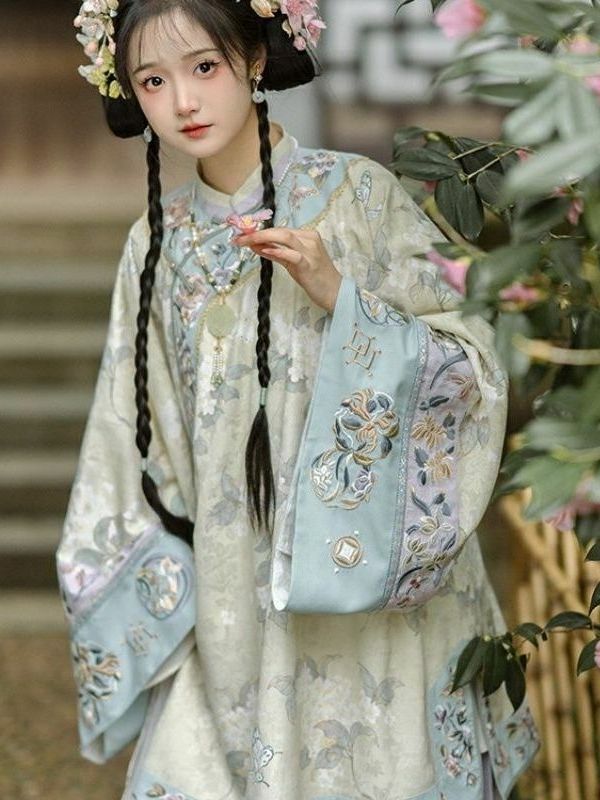 Cina gaya Qing dan Han wanita leher bulat asli Hanfu rok dengan bordir berat kuda Qing wajah kelompok gaya Cina atas