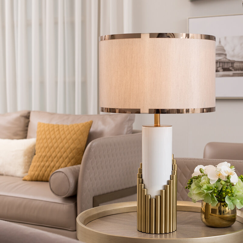 Nowoczesny minimalistyczny dekoracyjna lampa stołowa abażur z tkaniny lampka nocna do sypialni