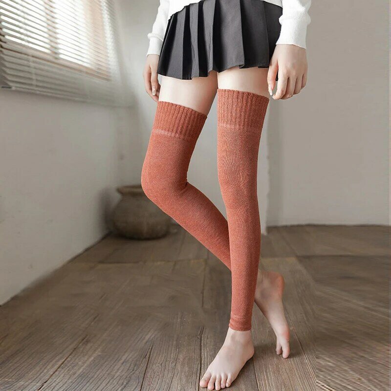 Kaus kaki rajut wanita, penghangat kaki padat hangat setinggi lutut dengan penutup kaki rajut musim dingin