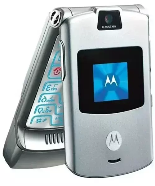Desbloqueado Flip Bluetooth teléfono móvil GSM 850/900/1800/1900 adecuado para Motorola V3 teléfono satélite Nueva Era móvil Smart New Life