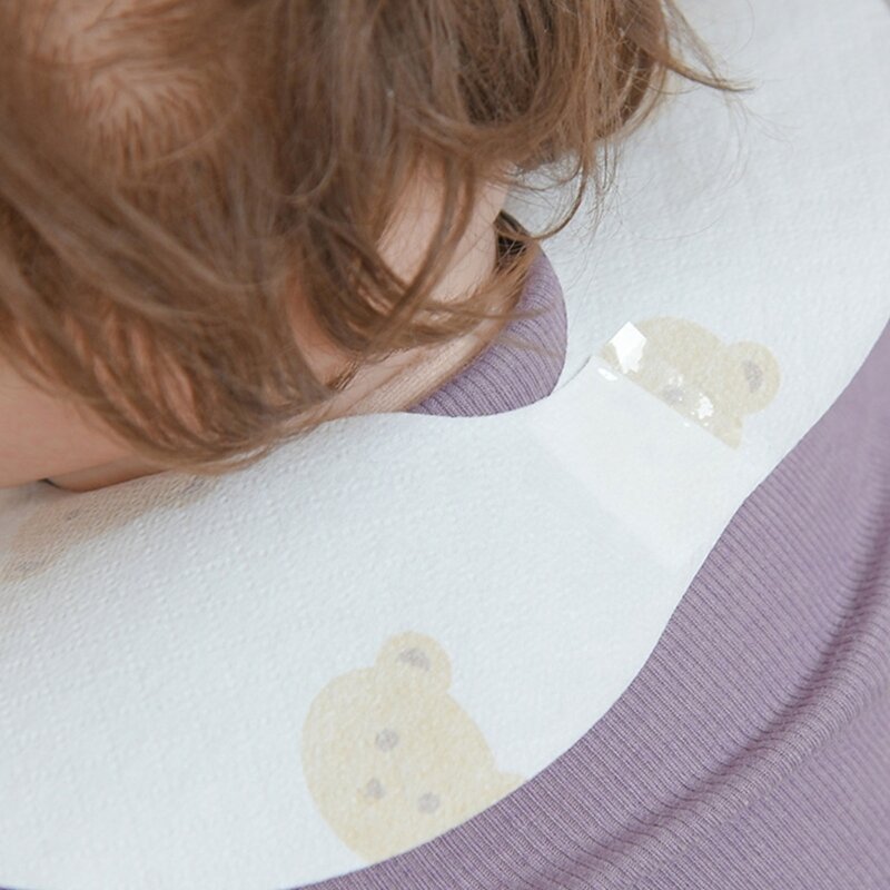 50PCS Baby Disposable Bibs การ์ตูนหมีพิมพ์ผ้ากันเปื้อนเด็กกันน้ำน้ำลายผ้าเช็ดตัว