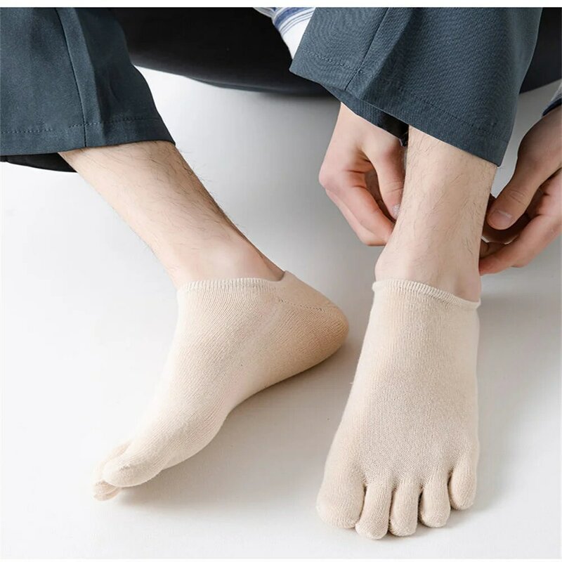 2024 nuovo 5/10 paia di calzini Anti attrito a cinque dita per uomo No Show calzini sportivi maschili in tinta unita con dita dei piedi per EU 38-43