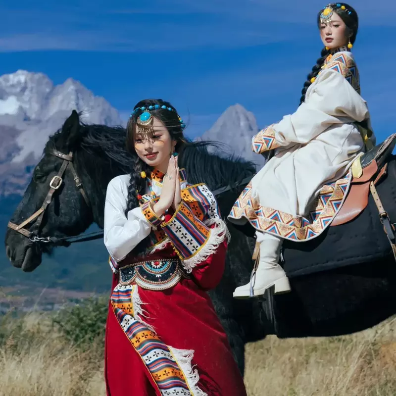 女性の毎日のチベットダンスコスチューム、中国のバスローブ、ダンスコスチューム、エスニックスタイル、秋冬、ハンの要素