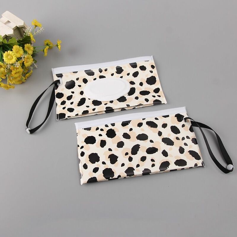 Outdoor Stroller Accessories Flip Cover Portable Carrying Case Tissue Box Cosmetic Pouch Wipes Holder Case Wet Wipes Bag