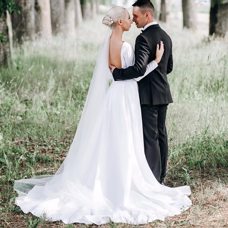 13816# Elegant Scoop Neck Backless Wedding Dress 2022 Simple Long Sleeve A-Line Bridal Gown Zipper Sweep Train Vestidos De Noiva