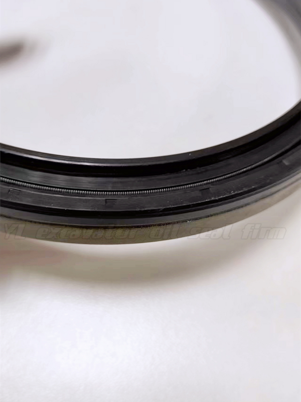 Hub oil seal size 136.8 * 165 * 13 is suitable for mechanical engineering accessories