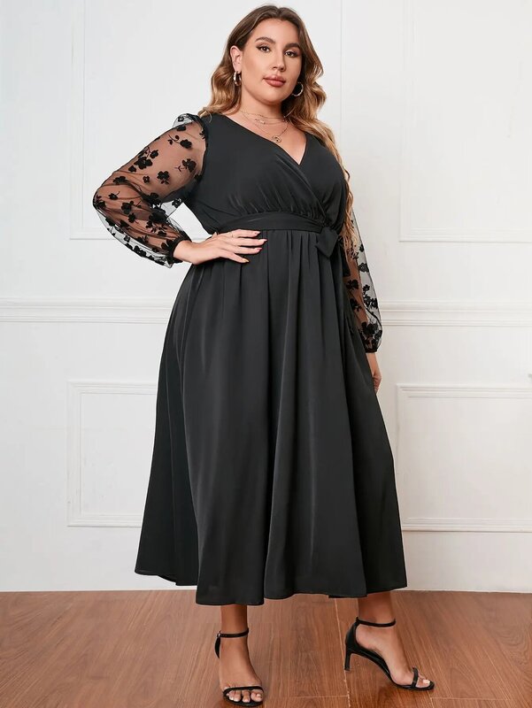 Plus Size Women's Loose Long Sleeve Dress Mid Calf Oversized Black Dress for Women V Neck Lace Sleeve
