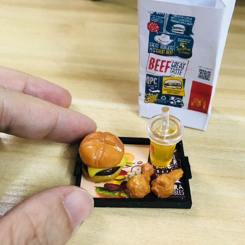 Nowy 1 zestaw 1/6 skala domek dla lalek miniaturowy Hamburger Mini smażone chipsy koks Fast Food dla Doll House akcesoria kuchenne zabawki
