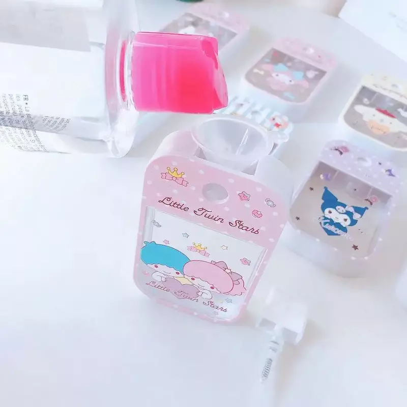 Kawaii Kuromis flacone Spray Hellos Kittys bottiglia di profumo Cute Melodys cinnadorolls bottiglia pressata Purins regalo di imbottigliamento portatile