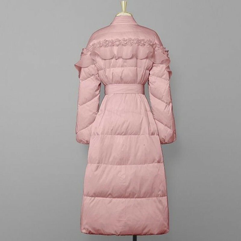 Женское пальто на белом утином пуху, розовое элегантное теплое пальто с воротником-стойкой и отстрочкой из органзы в виде листьев лотоса, зима