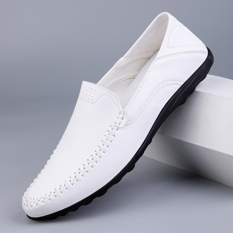 Couro de luxo sapatos masculinos casuais 2023 italianos macios mocassins feitos à mão respirável deslizamento em sapatos de barco zapatos hombre
