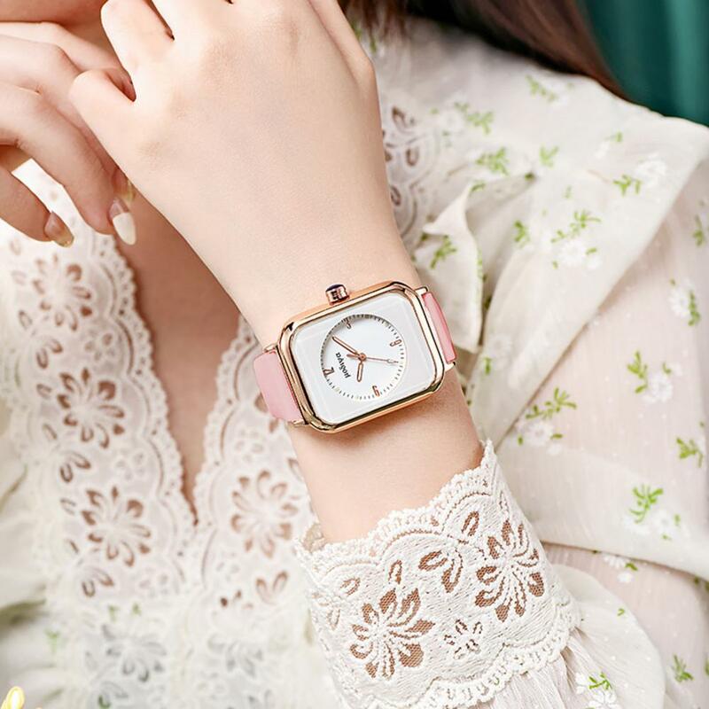 Montre-bracelet à quartz avec bracelet en silicone, cadran carré exquis, veilleuse, montre de haute précision pour doux