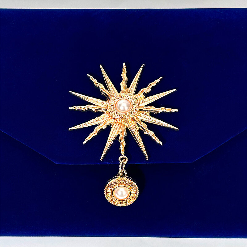 Damska welurowa kopertówka z perłą złote z kwiatami koperta ślubna wesele torebka wieczorowa ramię posłaniec kopertówka
