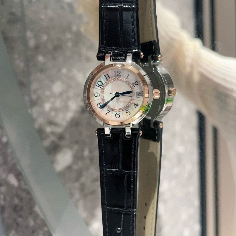 Luxo relógio de quartzo refinado feminino, strass, calendário, pulseira de couro, com pulseira de couro, simples, redondo, tamanho 30,5 milímetros