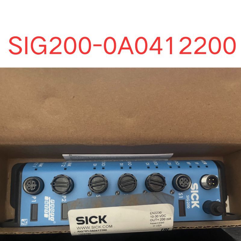 Brand New SIG200-0A0412200 IOlink module 1089794 Fast Shipping