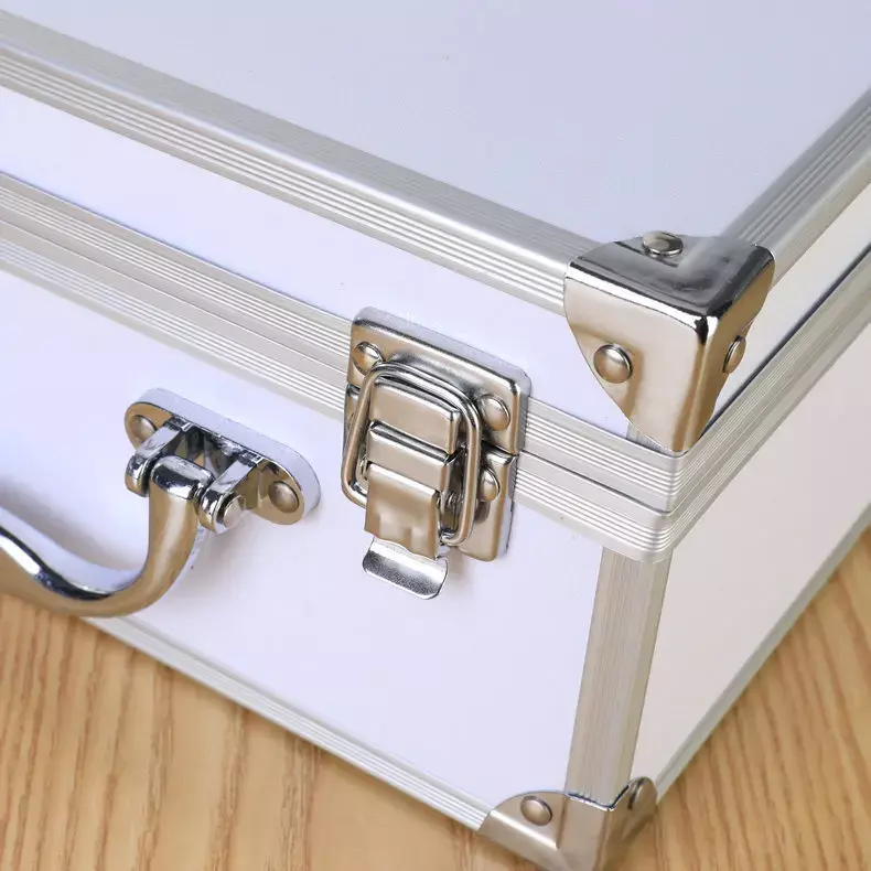 Białe ręczne aluminiowe pudełko prezent na walentynki pudełeczko pasek do czyszczenia kosmetyków schowek na biurko