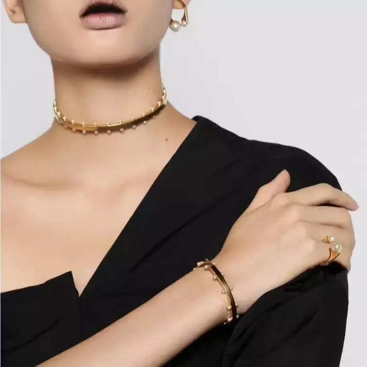 Europe Designer Top Quality Pearl Bracelet Earring Ring Luxury Set Women Jewelry Charm Gift Trend 2024