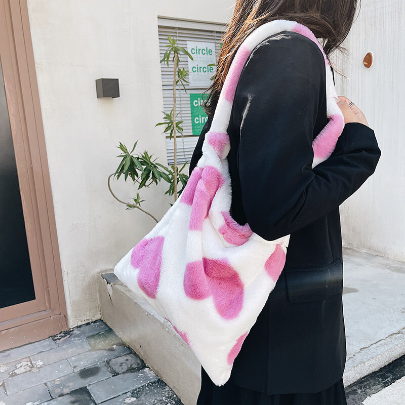 Мягкая теплая пушистая Сумка-тоут, повседневная Вместительная женская сумка через плечо, женские сумки-мессенджеры с цветочным принтом сердечек и надписью Love, 2022
