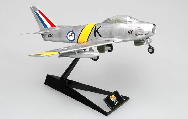 Easymodel-37100, 1/72, F-86F-30, Sabre, Fuerza Aérea de Sudáfrica, Corea, modelo de plástico estático militar, colección o regalo