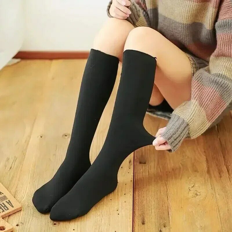 ถุงเท้ากำมะหยี่หนาสำหรับผู้หญิงถุงเท้ายาวถึงต้นขานุ่มสูงกว่าถุงเท้าระดับเข่า32ซม.-60ซม. สำหรับฤดูหนาว