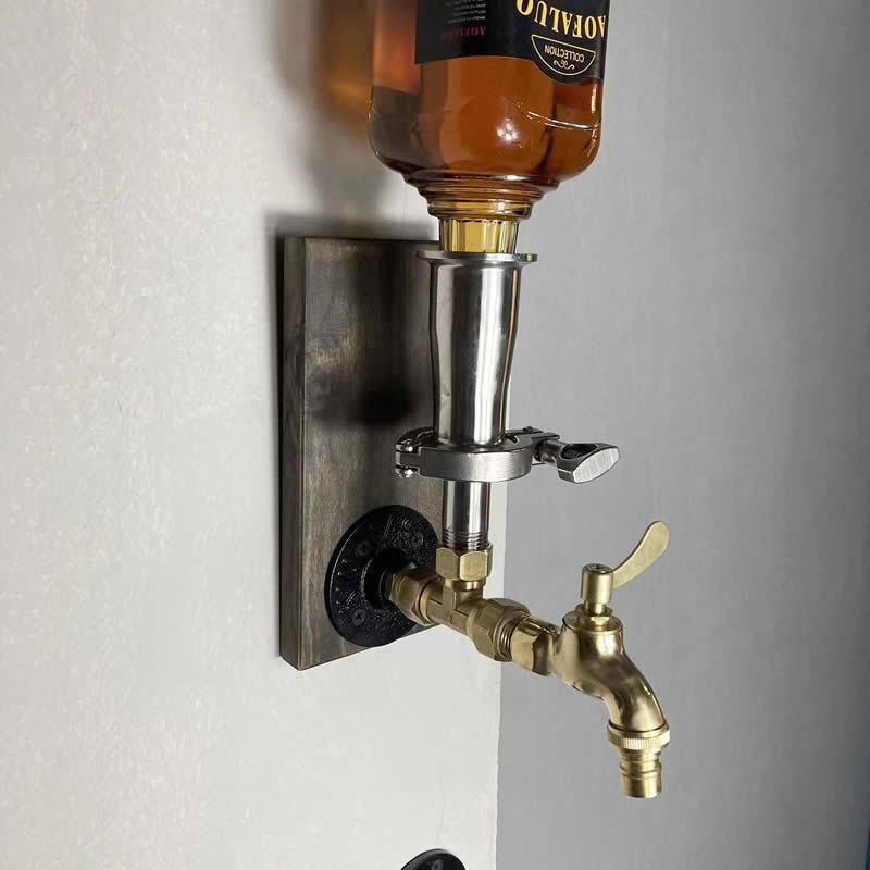 Dekoracja lada barowa kawy na poddaszu, nalewanie robota fajka wodna, dozownik wino retro stylu industrialnym