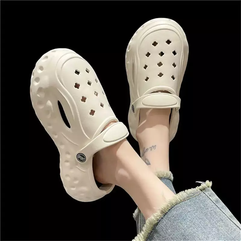 Toilet Number 36 Luxury Brand Slippers Summer Sandal Shoes Women Sport Boots Sneakers Trendy School Practice Scarp