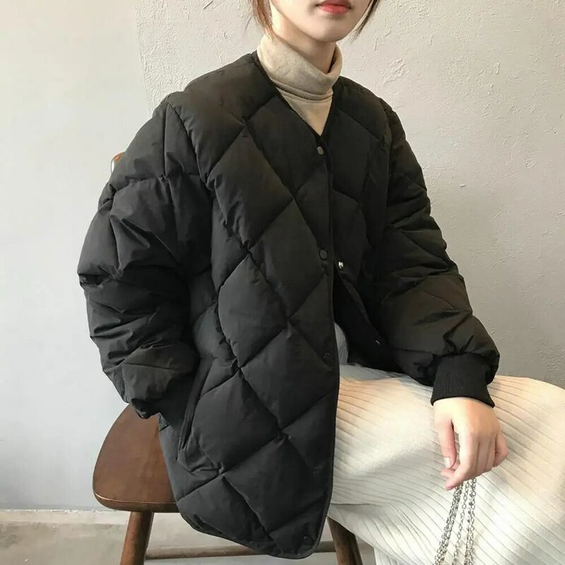 Женская Стеганая куртка-пуховик с V-образным вырезом