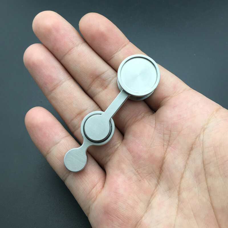 Fingertip gyroscope Chaotic Pendulum Sense ofTechnology Motion Ornaments High-end Creative Business Gifts Anti Gravity Pendulum