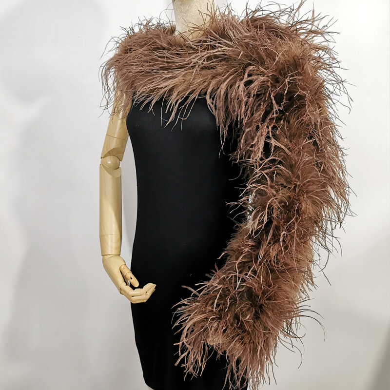 Женское зимнее платье с длинным рукавом, на одно плечо, из страусиного пера
