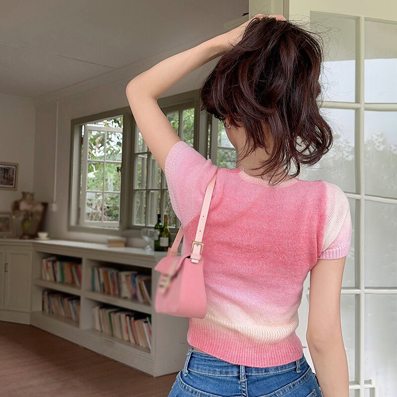 Camiseta feminina de malha fina versão coreana, decotado gradiente com gola quadrada, blusa casual e versátil, moda verão