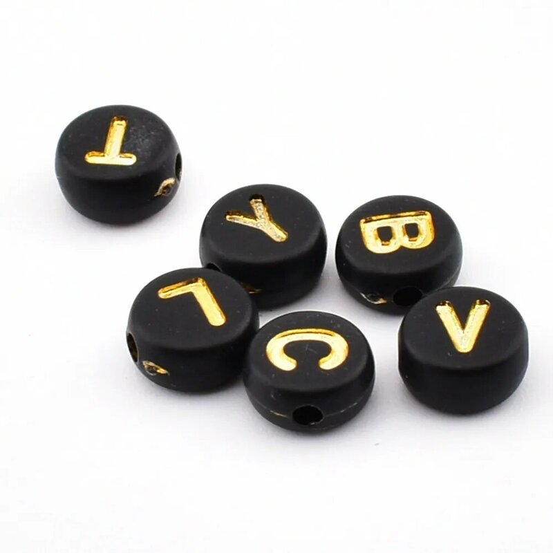 50pcs/lot 7*4*1mm DIY Acrylic letter beads Round black background gold letter bead for jewelry making
