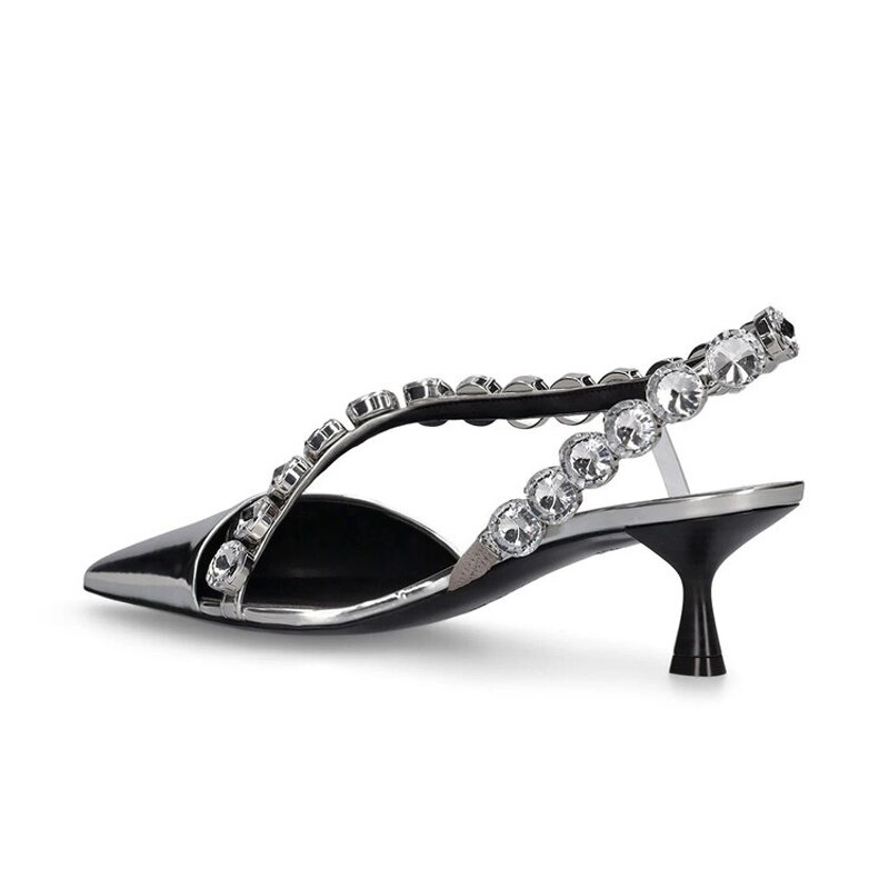 Sepatu berlian imitasi ukuran besar sepatu hak rendah 46 musim panas sepatu wanita hak rendah sandal Slingback paten perak