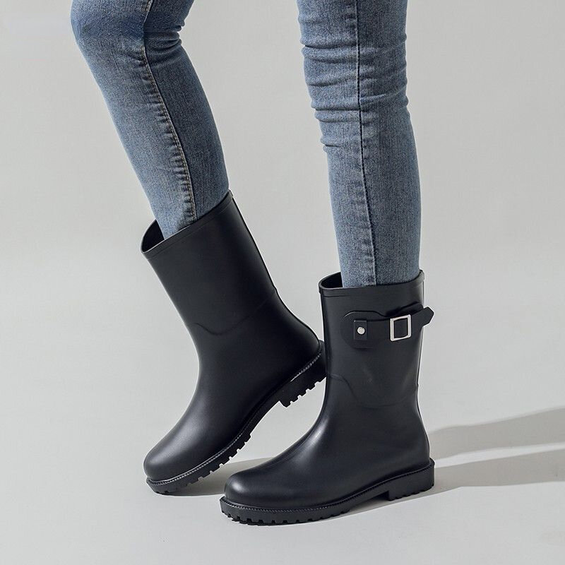รองเท้าบูทกันฝนถังกันน้ำรองเท้ากันฝน PVC ครึ่งน่องแฟชั่นสำหรับผู้หญิงใหม่, รองเท้าบูทรองเท้าลุยน้ำกันลื่นสำหรับผู้หญิง