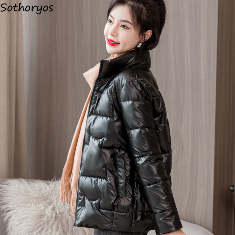 เสื้อคลุมกันหนาวสำหรับผู้หญิงเสื้อคลุมครอปคอตั้งสไตล์เกาหลี, เสื้อโค้ทผู้หญิงทันสมัยอบอุ่นสีพื้นหนาเหมาะกับการพักผ่อนทุกวันเก๋ไก๋